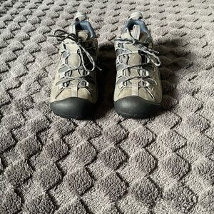 Keen Men's Gray Athletic Shoes